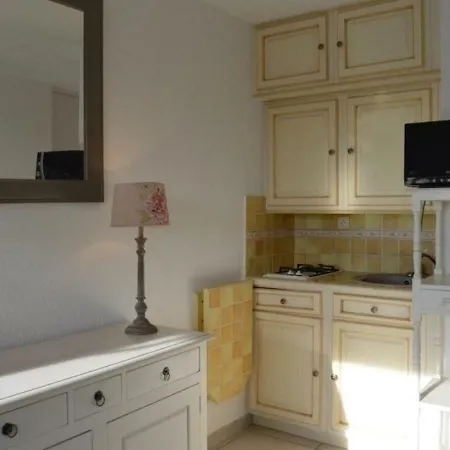 Apartamento Port Venus 7 *